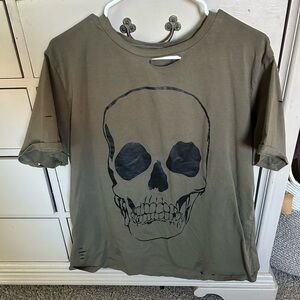 Green Skull Graphic Short Sleeve Tee